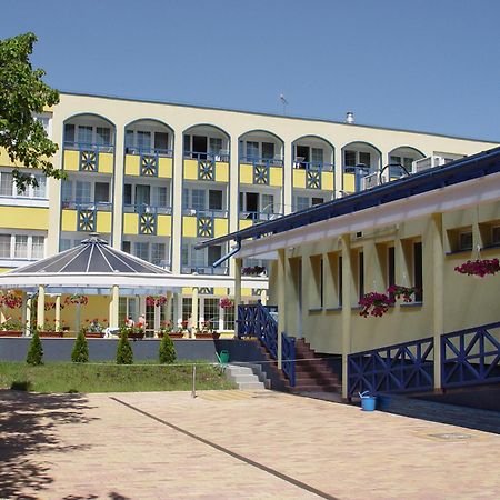 Hotel Rudolf Хайдусобосло Экстерьер фото